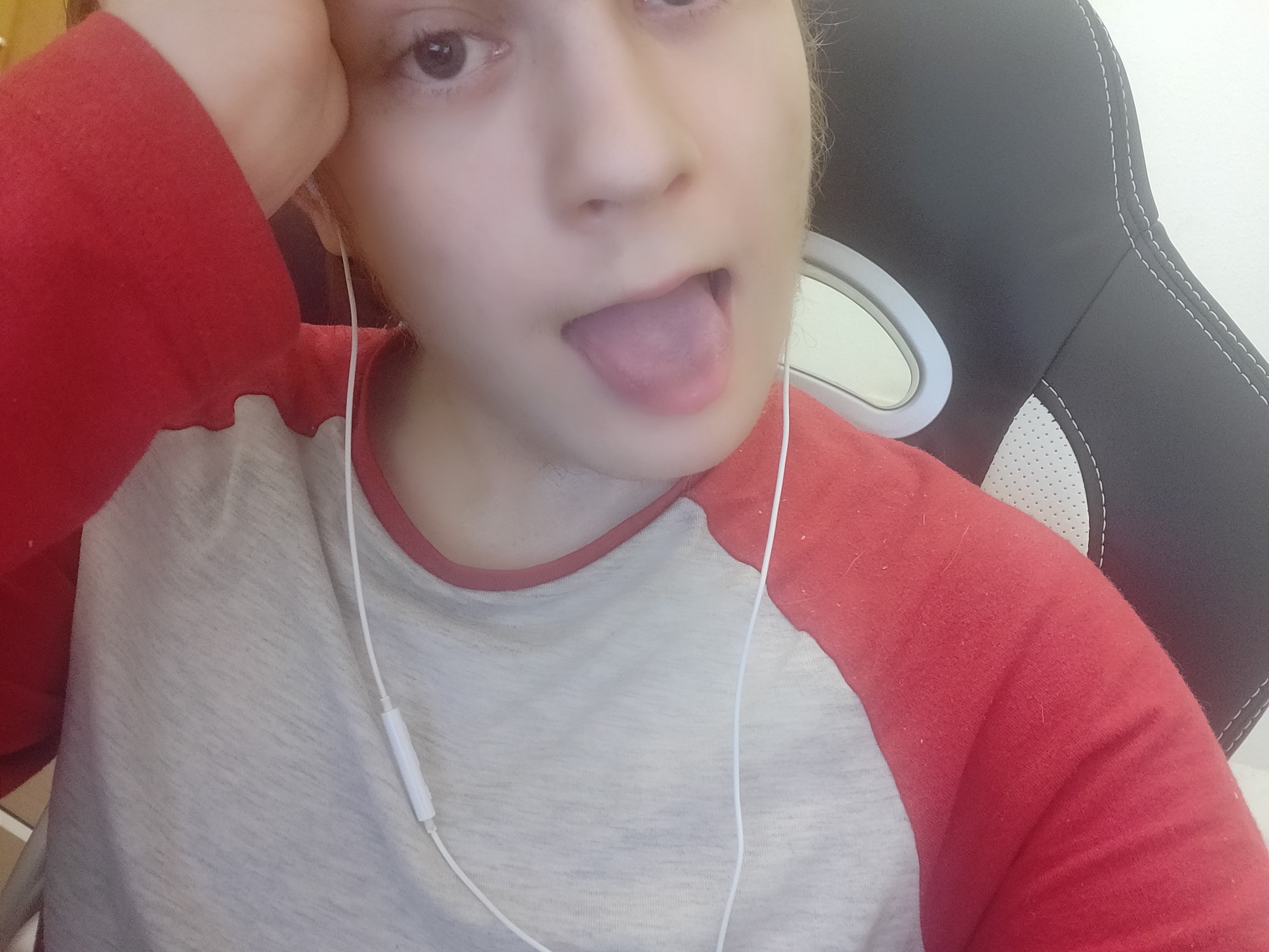 dumb faggot exposed, telegram @awaa004