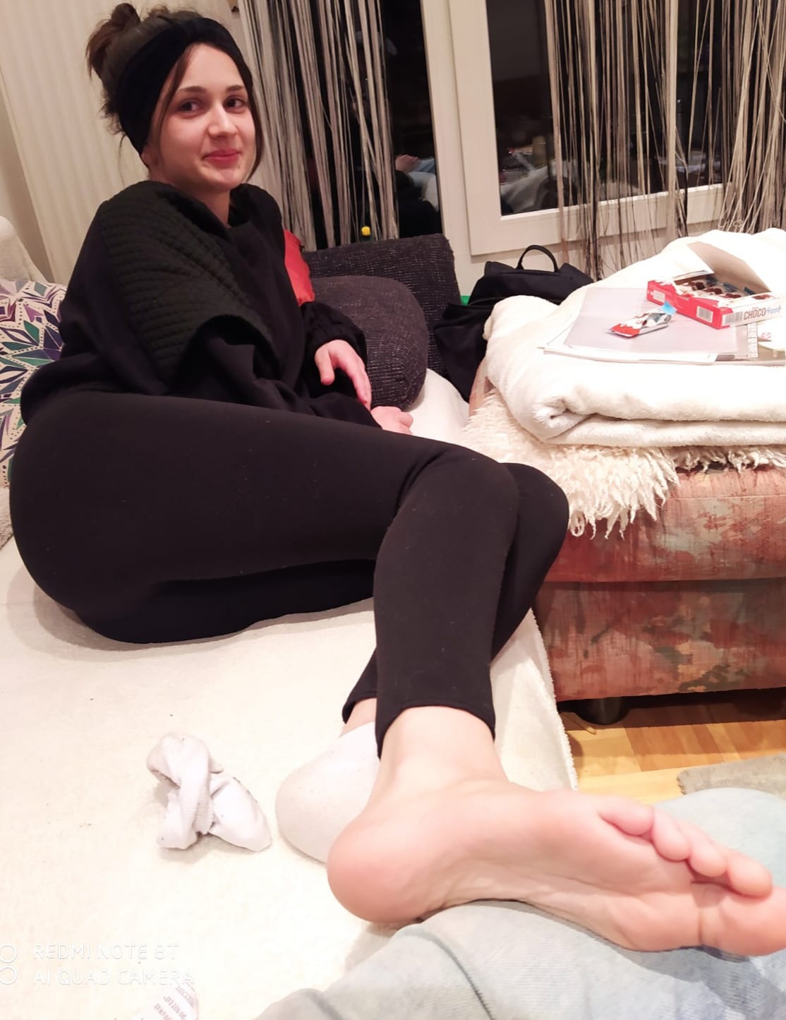 lick her feet - hot young whore - barefeet with nice ass