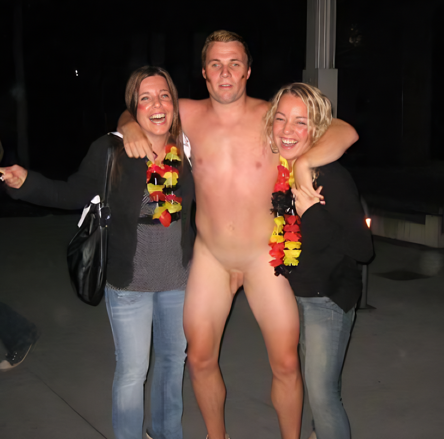 nude in public