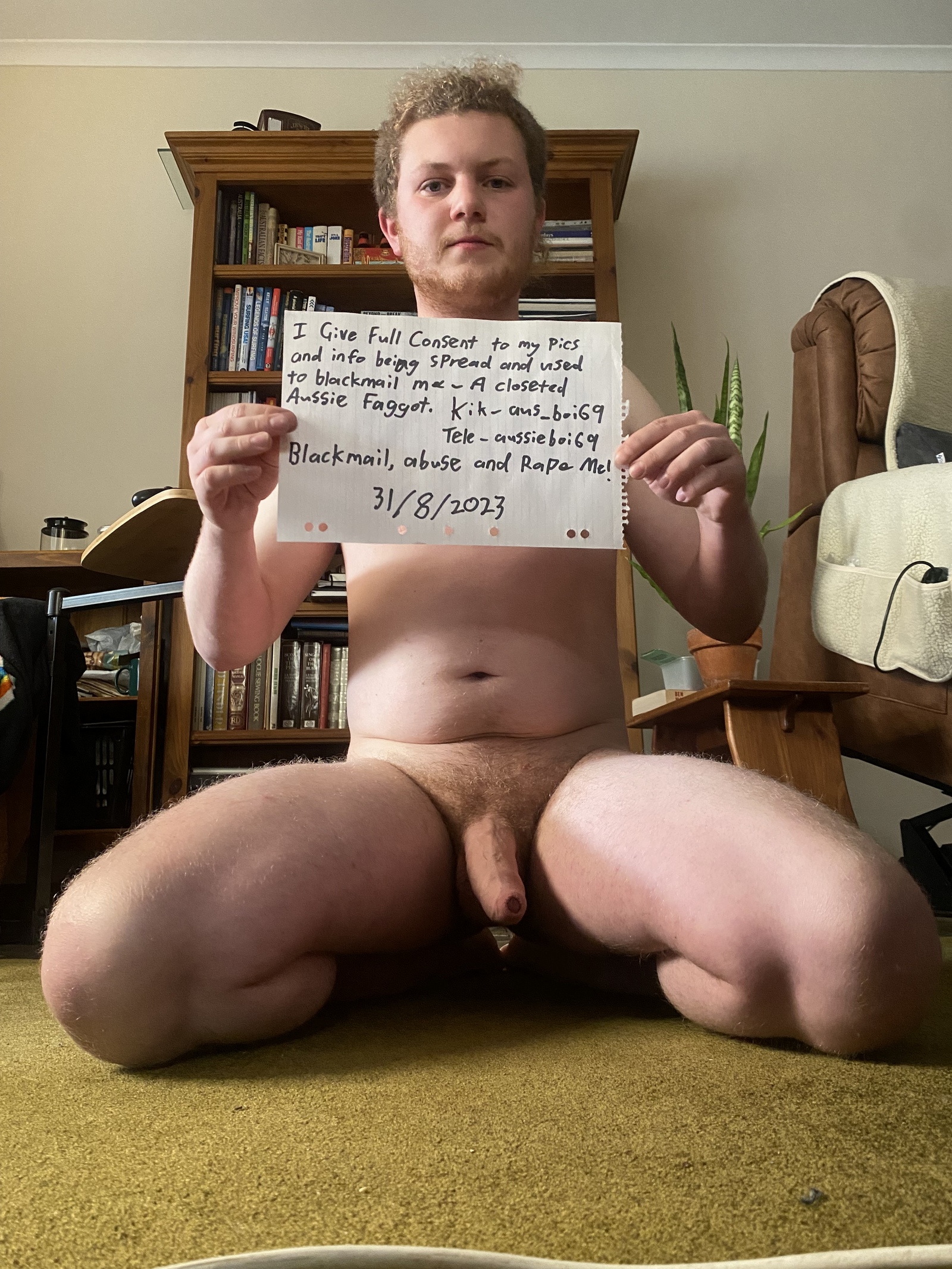 21yo Aussie faggot exposed