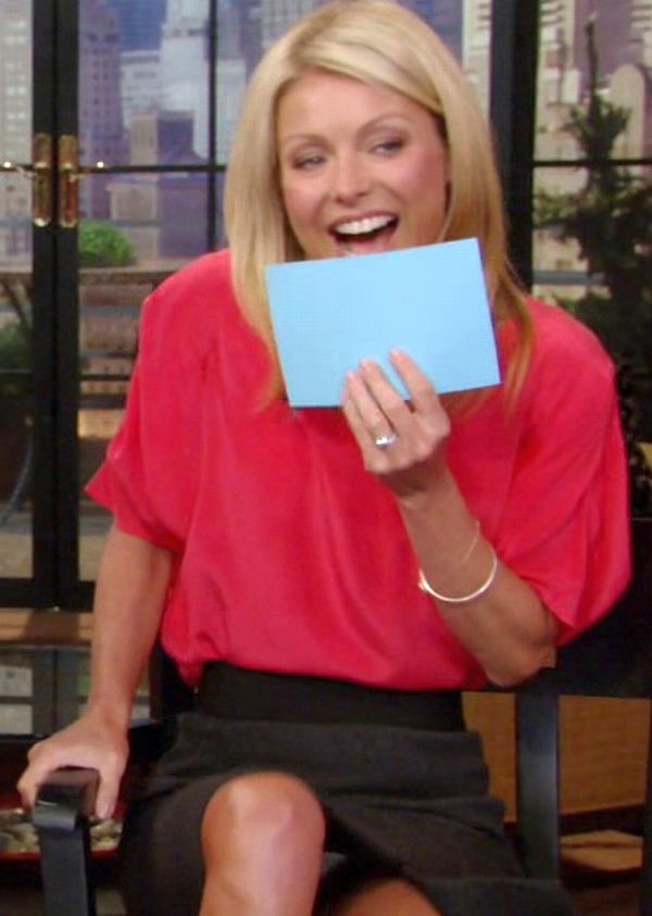 Kelly Ripa On Air Panty Peek! Click Pic For More Panty Peeks!!
