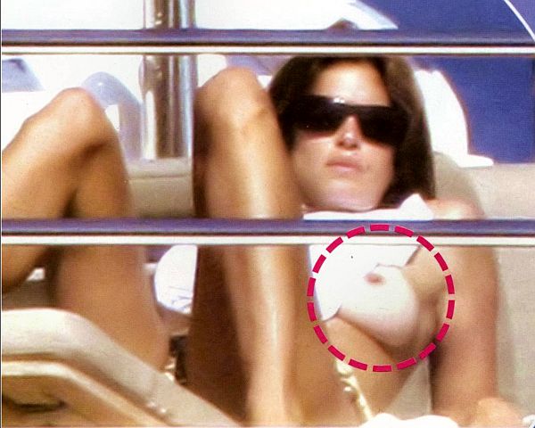 Cindy Crawford Topless