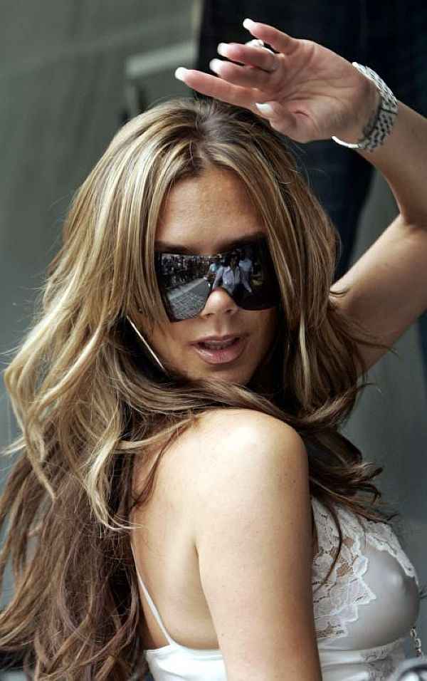 Victoria Beckham See Through Nipple