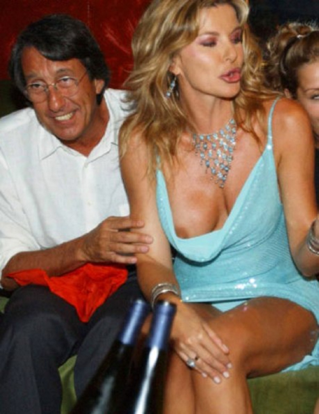 Alba Parietti Oops Upskirt