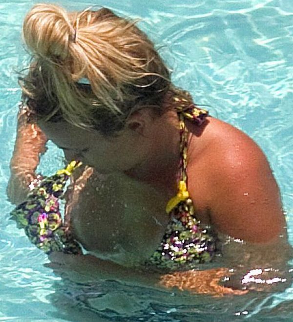 Jamie Lynn Spears Nip Slip! Bikini Ass Crack? Click The Pic!