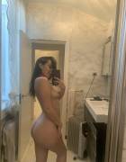 Zoey body 1