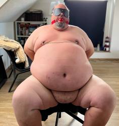 PICunt com Oliver @chubmissive Fat Faggot Slave exposed 