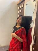 Desi sexy maal..chudne ko tadap rahi randi