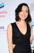 Aubrey Plaza Forgot to Wear a Bra on the Red Carpet